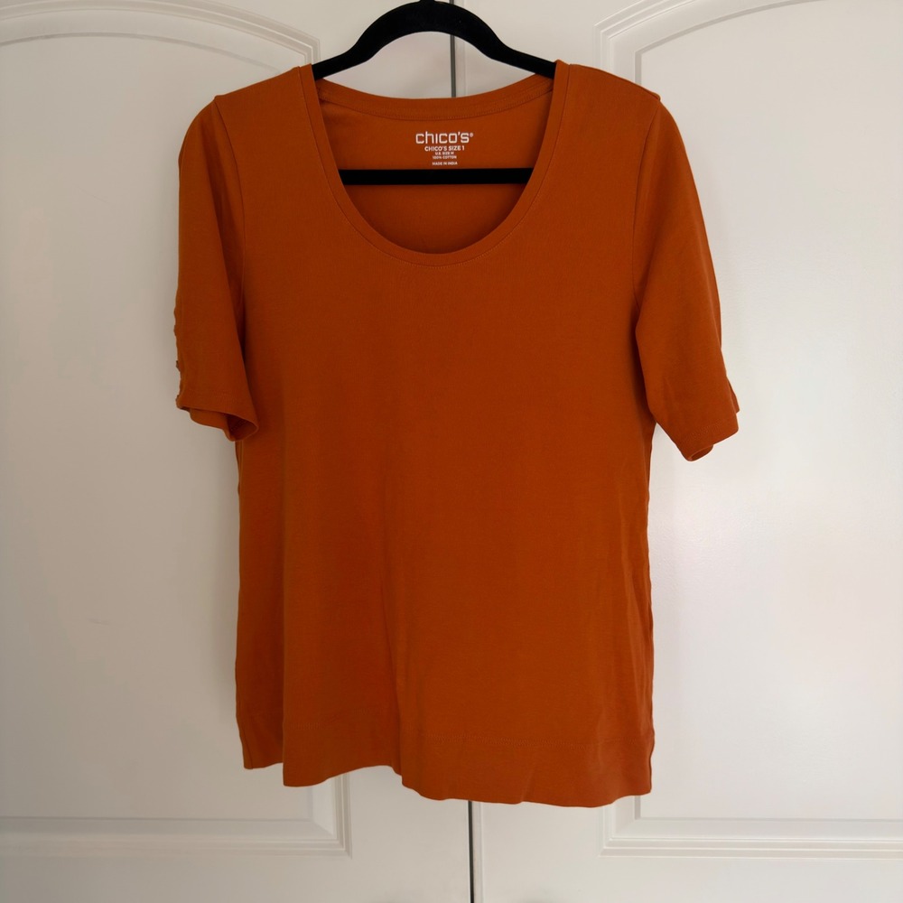 Chicos Womens Size 1 Medium Burnt Orange Cotton Scoop Neck Button Sleeve Top